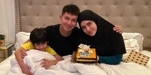 Fairuz A Rafiq Ulang Tahun, Dapat Kejutan Dari Suami dan Anak