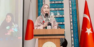 Fakta Menarik Oki Setiana Dewi, dari Artis hingga Ustazah dan Kini Rencanakan Tinggal di Mesir