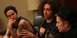 [Eksklusif] Fall Out Boy Rahasiakan Setlist Malam Ini