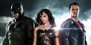 Fans Kini Bisa Pilih Superman Atau Batman Untuk Menu Sarapan
