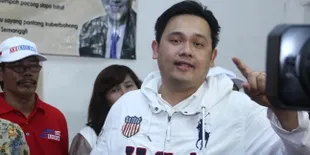 Farhat Abbas Juga Laporkan Ahmad Dhani ke Polda Metrojaya