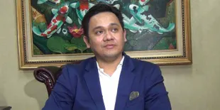 Farhat Abbas Nikahi Rita Tresnawati Setelah Hamil 5 Bulan