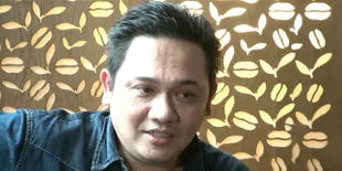 Farhat Abbas Punya Video Syur Skandal Dengan Jennifer Dunn?