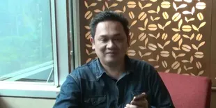 Farhat Abbas Tantang EDH Lakukan Sumpah Pocong