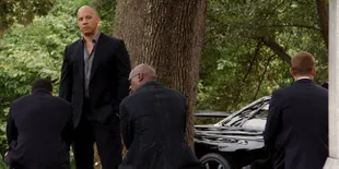 'FAST AND FURIOUS 7' Tunjukkan Pemakaman di Teaser Baru