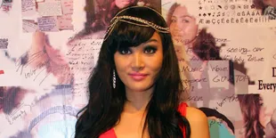 Fifie Buntaran Lakukan Aksi 'Jakarta With Love' Untuk Korban Banjir