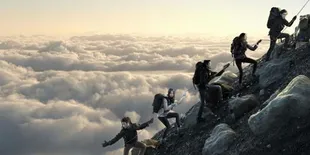 Film '5 CM' Luncurkan Teaser Trailer Resmi Berdurasi 35 Detik