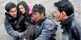 Film '5 CM' Tutup Perfilman 2012 Dengan Optimisme
