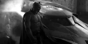 Film DC Lebih 'Gelap' Dari Marvel, Ini Penjelasan Ben Affleck