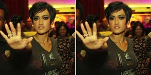 Film 'PEREMPUAN DAYAK' Sambut Kebebasan Julia Perez