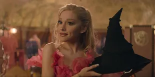 Film Seru untuk Meningkatkan Kemampuan Bahasa Inggris, Latihan Grammar dan Listening yang Menyenangkan