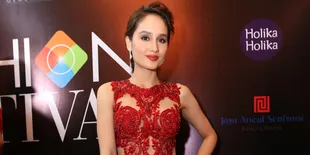 Fokus Akting di Amerika, Apa Sih Rencana Cinta Laura?