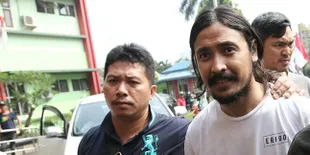 Fokus ke Proses Hukum, Pengacara Ello Tak Mau Bahas Kecanduan