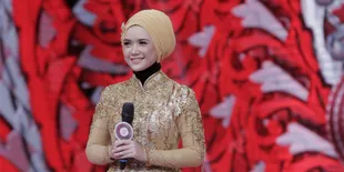 Fomalhaut Zamel Serius Pada Fikoh, Sampai Kapan Sabar Menunggu?