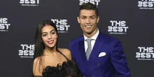 [FOTO] 3 Hari Setelah Melahirkan, Pacar Cristiano Ronaldo Pamer Kaki Jenjang
