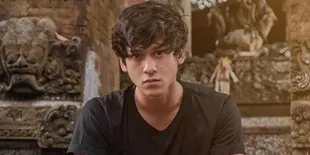 Foto Antonio Blanco Jr Bintang 'BUKU HARIAN SEORANG ISTRI' Bareng 'Kesayangan', Kira-Kira Siapa Ya?