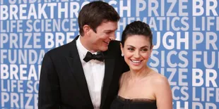 [FOTO] Ashton Kutcher Cium Mesra Mila Kunis di Depan Umum, Cute!