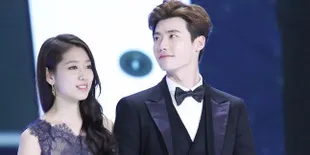 [FOTO] Aww... Park Shin Hye &#38; Lee Jong Suk Mesra Manja Romantis