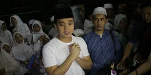[FOTO] Benda Ini Obat Kangen Billy Pada Olga Syahputra