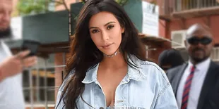 [FOTO] Bikin Pangling! Kim Kardashian Mendadak Berambut Silver