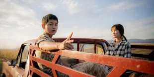 FOTO: Bocoran Episode 9, Song Hye Gyo - Song Joong Ki Makin Mesra