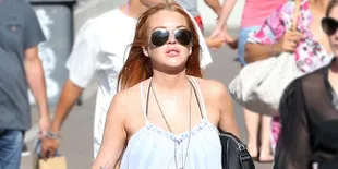 [FOTO] Break, Lindsay Lohan Nikmati Hidup di Kapal Pesiar Mewah