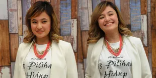 [FOTO] Cantik Berhijab, Marshanda Banjir Pujian & Bikin Kangen