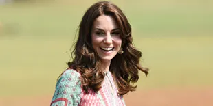 [FOTO] Cantik Elegan, Kate Middleton Pamer Tubuh Ramping Menawan