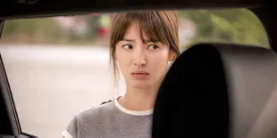 [FOTO] Dapat Kabar Buruk Soal Song Joong Ki, Song Hye Gyo Nangis