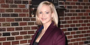 [FOTO] Debut Red Carpet Bareng Pacar, Jennifer Lawrence Bak Cinderella