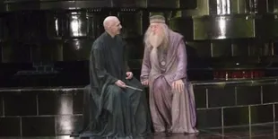 [Foto] Hal Unik Yang Terpotret Saat Break Syuting Film