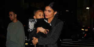 Foto Ini Bukti Stormi Webster Mirip Banget Sama Kylie Jenner Saat Kecil