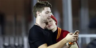 [FOTO] Inikah Bukti Nyata Patrick Tak Selingkuhi Miley Cyrus?