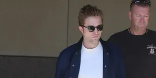 [FOTO] Inikah Kekasih Baru Robert Pattinson?