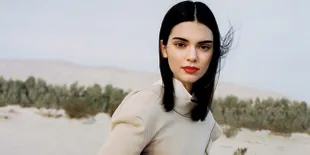 [FOTO] Jadi Model Lingerie, Kendall Jenner Pamer Pose Topless