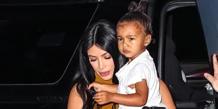 FOTO: Jika North West Saingi Fashion Mewah Kim Kardashian