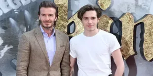Foto Keluarga David Beckham, Harper Senyum Lucu Nggemesin