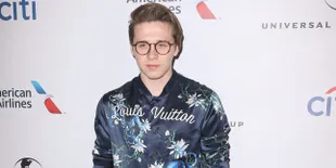 FOTO: Kencan Seru, Brooklyn Beckham & Pacar Cantiknya Mesra Abis