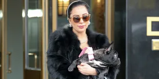 [FOTO] Ketika Gaya Oscars Lady Gaga Berubah Jadi Meme Konyol