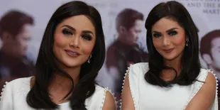 [FOTO] Krisdayanti Jadi Penyanyi di Acara Pernikahan Momo Geisha