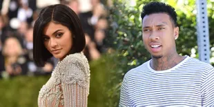 [FOTO] Liburan Bareng, Kylie Jenner &#38; Tyga Mesra Bak Suami Istri