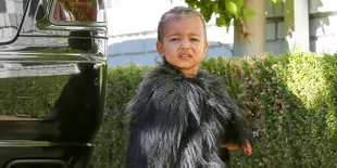 [FOTO] Lucu &#38; Cantik Bak Bunga, North West 'Dihinggapi Kupu-Kupu'