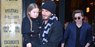 FOTO: Lucu! Kenakan Jersey Bola, Harper Mirip David Beckham