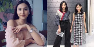 FOTO: Melenggang di NYFW, Dena Rachman Pamerkan Sepatu Karyanya