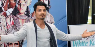 [Foto] Mulai Membaik, Milana Rana Berpose Mirip Vin Rana