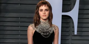 [FOTO] Pamer Tato Baru di Oscar 2018, Emma Watson Malah Tuai Kritikan