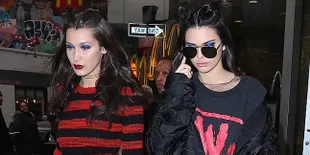 FOTO: Penampilan Bella Hadid &#38; Kendall Jenner di Catwalk PFW