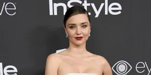[FOTO] Perdana! Miranda Kerr Pamerkan Perut Buncitnya di Red Carpet