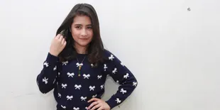 [Foto] Prilly Latuconsina Pakai Hijab, Cocok Nggak Sih?