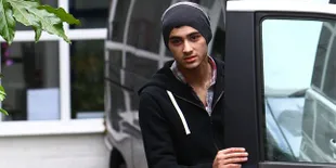 [FOTO] Punya Tato Baru di Wajah, Zayn Malik Bikin Fans Heboh